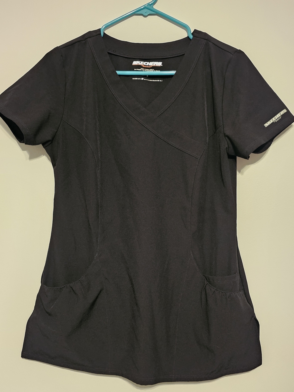 Skechers Women’s Black V-Neck Scrub Top